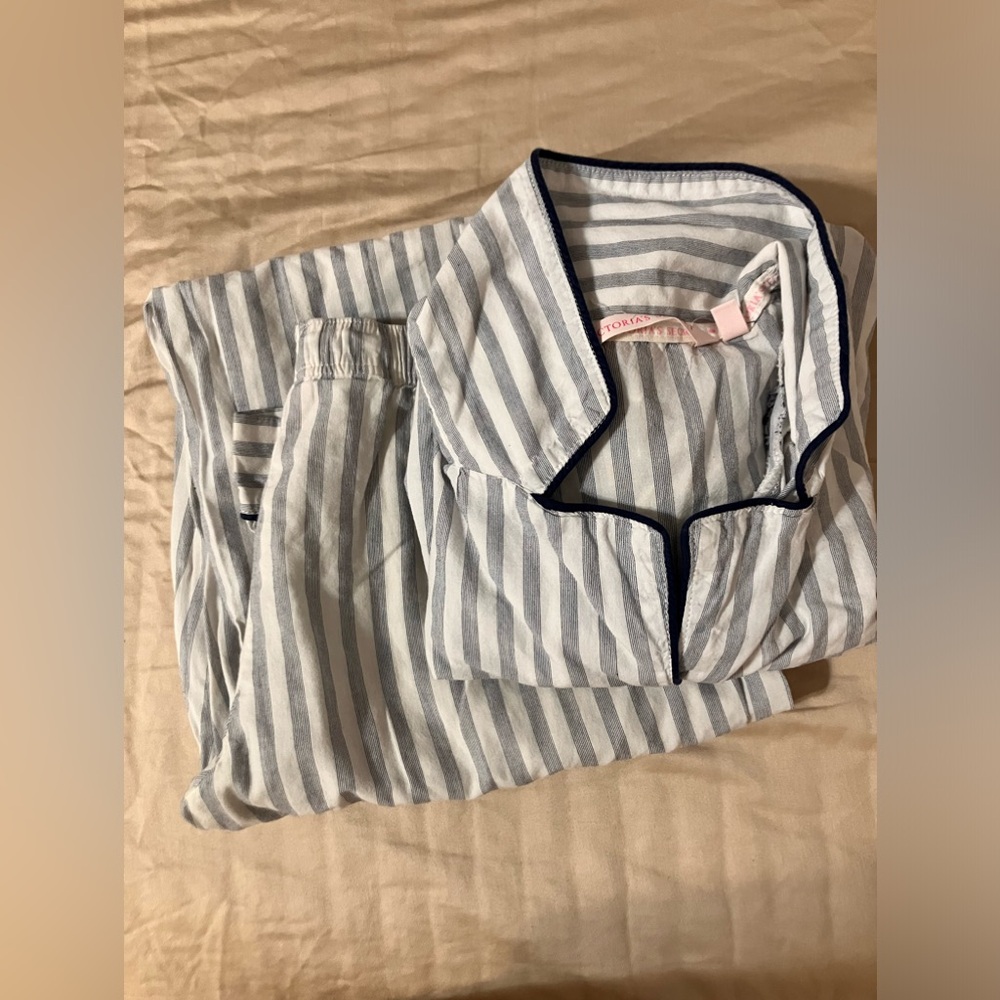 Victoria's Secret Blue & White
Striped Modal Pj set